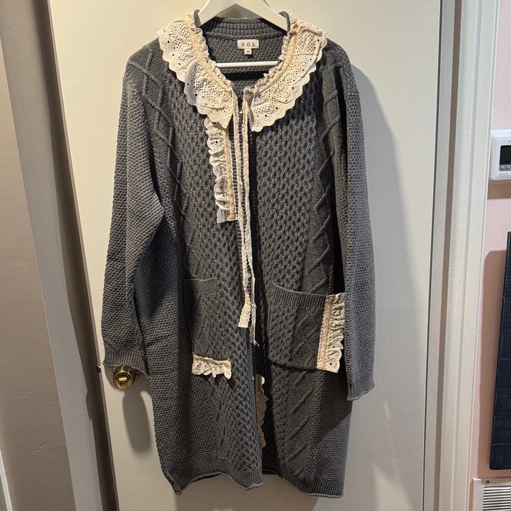 POL NWOT Women’s Gray Knit Sweater with Lace Trim